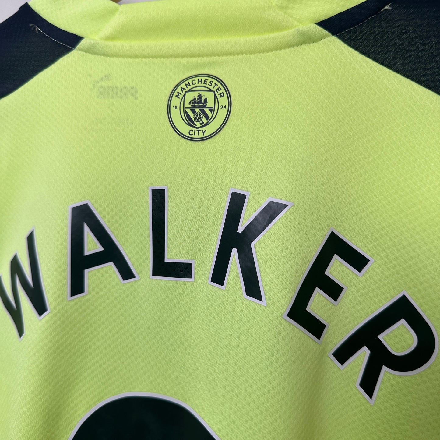 Manchester City Away Walker 2022/23 Size S