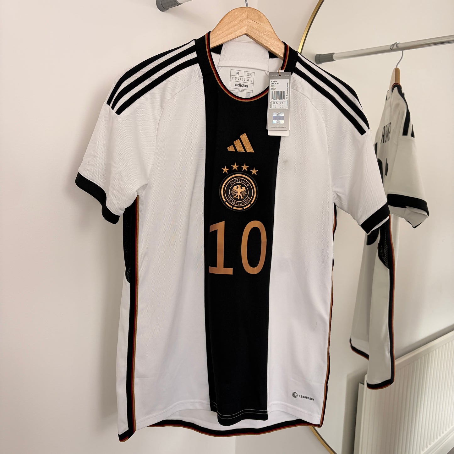 Germany Home Serge Gnabry #10 2022/23 Size M *BNWT*