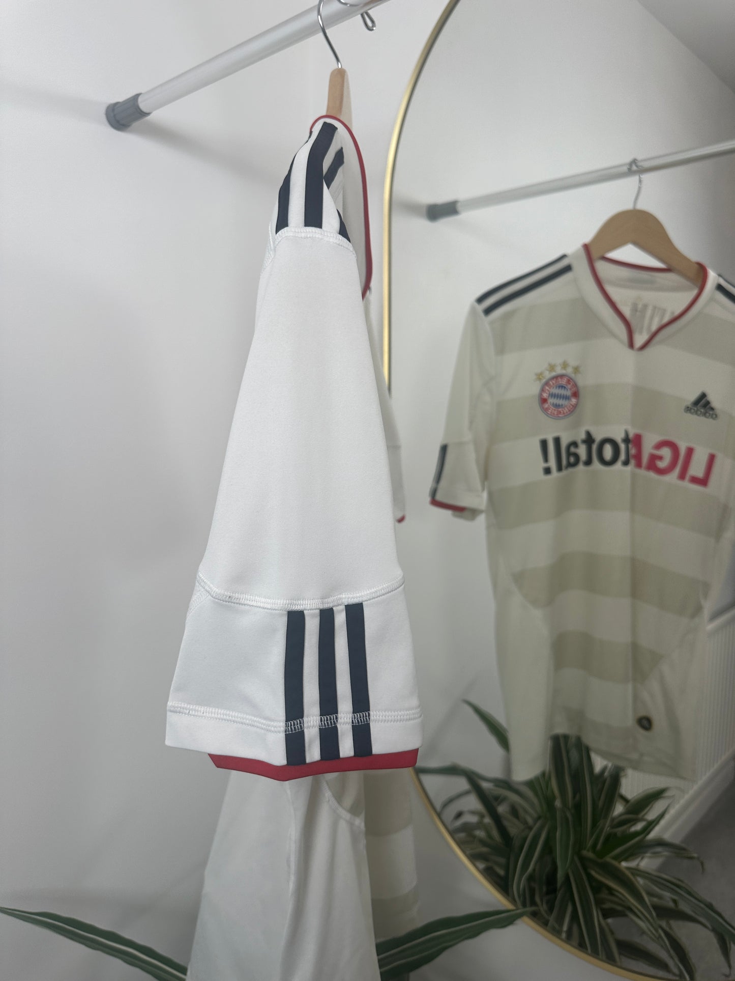 Bayern Munich Away 2010/12 Size L