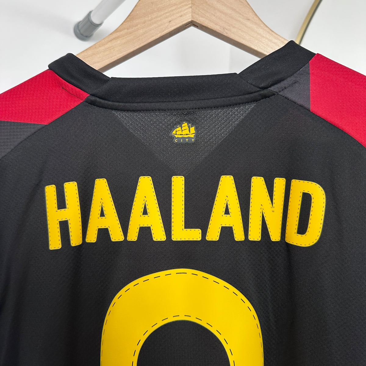 Manchester City Away Erling Haaland #9 2022/23 Size XL *BNWT*
