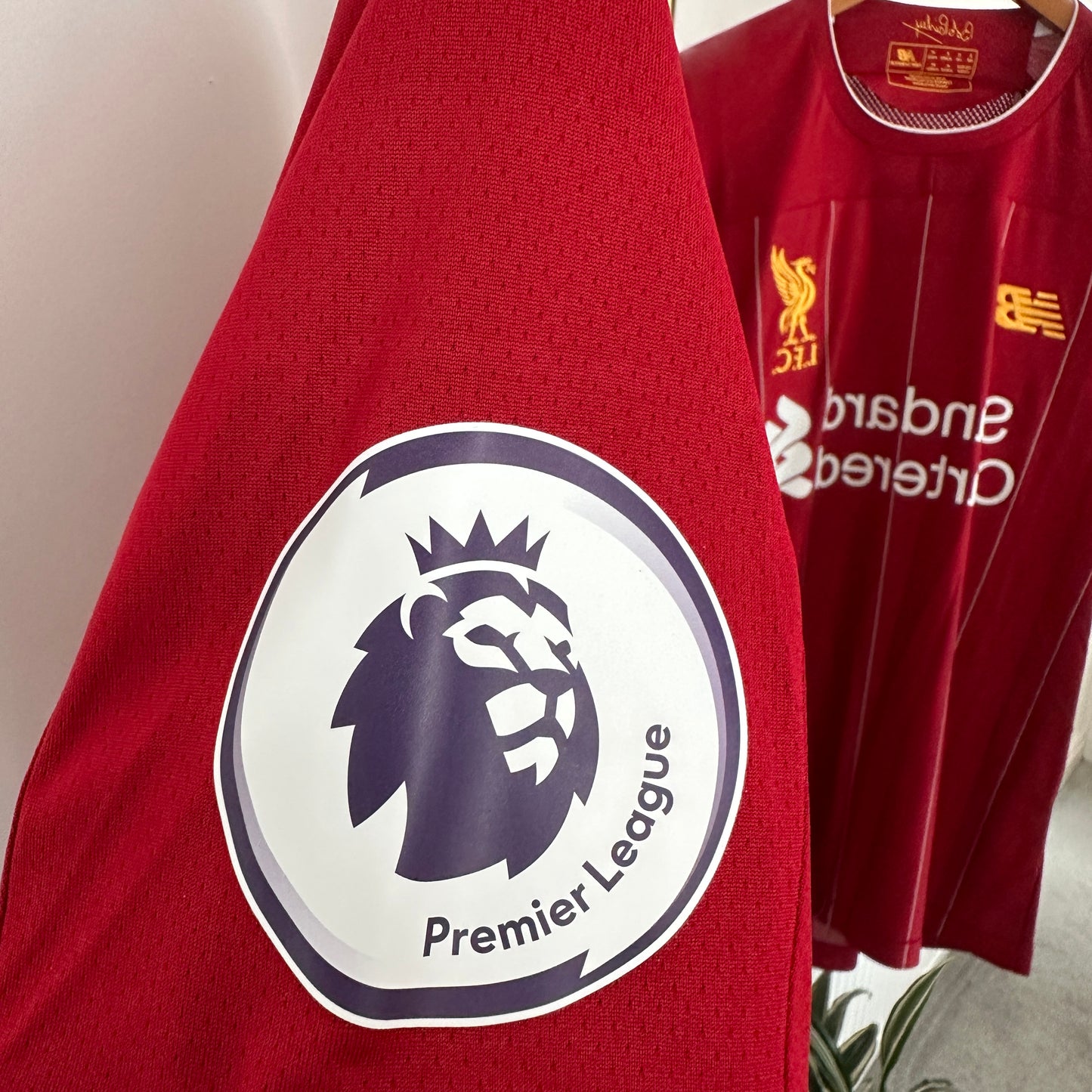 Liverpool Home 2019/20 Mohammed Salah 11 Size S