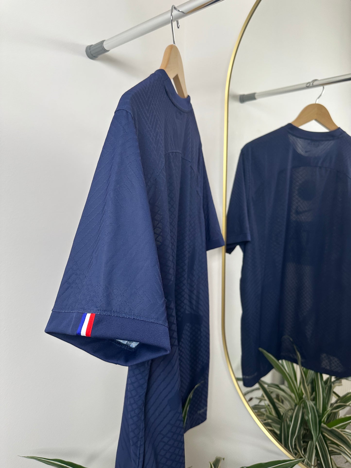 Paris Saint Germain Home 2022/23 Vaporknit	Size XL