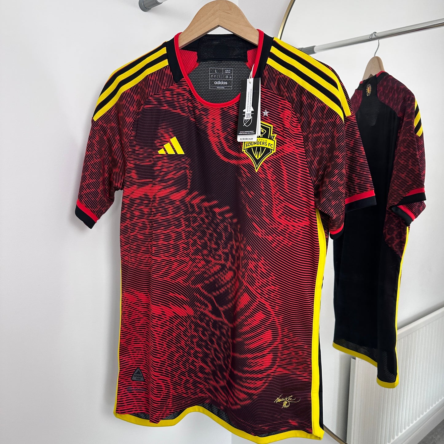Seattle Sounders x Bruce Lee Away  2023/24 Size L *BNWT*