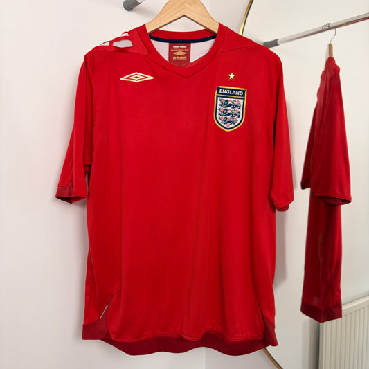 England Away 2006/08 Size XL *Mint*