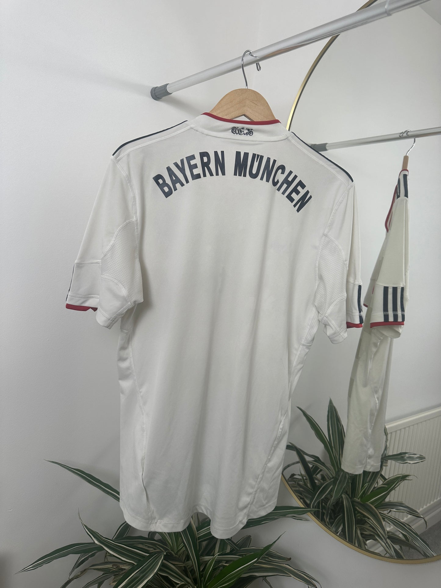 Bayern Munich Away 2010/12 Size L