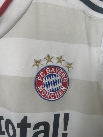 Bayern Munich Away 2010/12 Size L