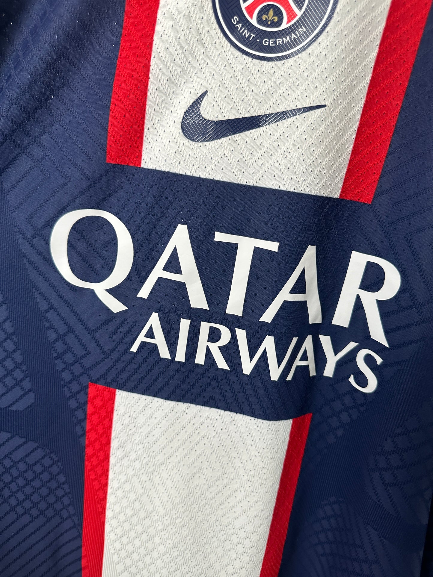 Paris Saint Germain Home 2022/23 Vaporknit	Size XL