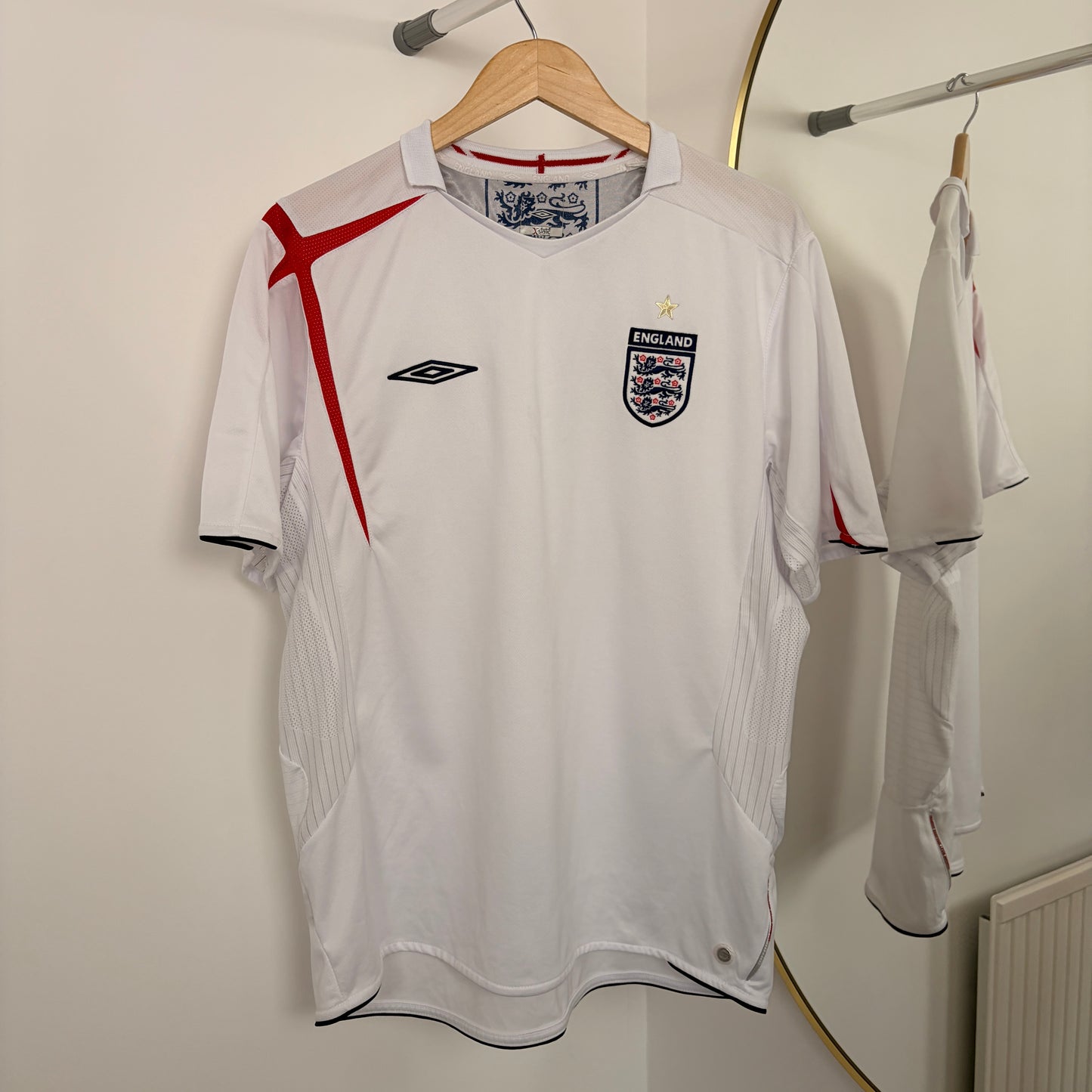 England Home 2005/06 Size XL