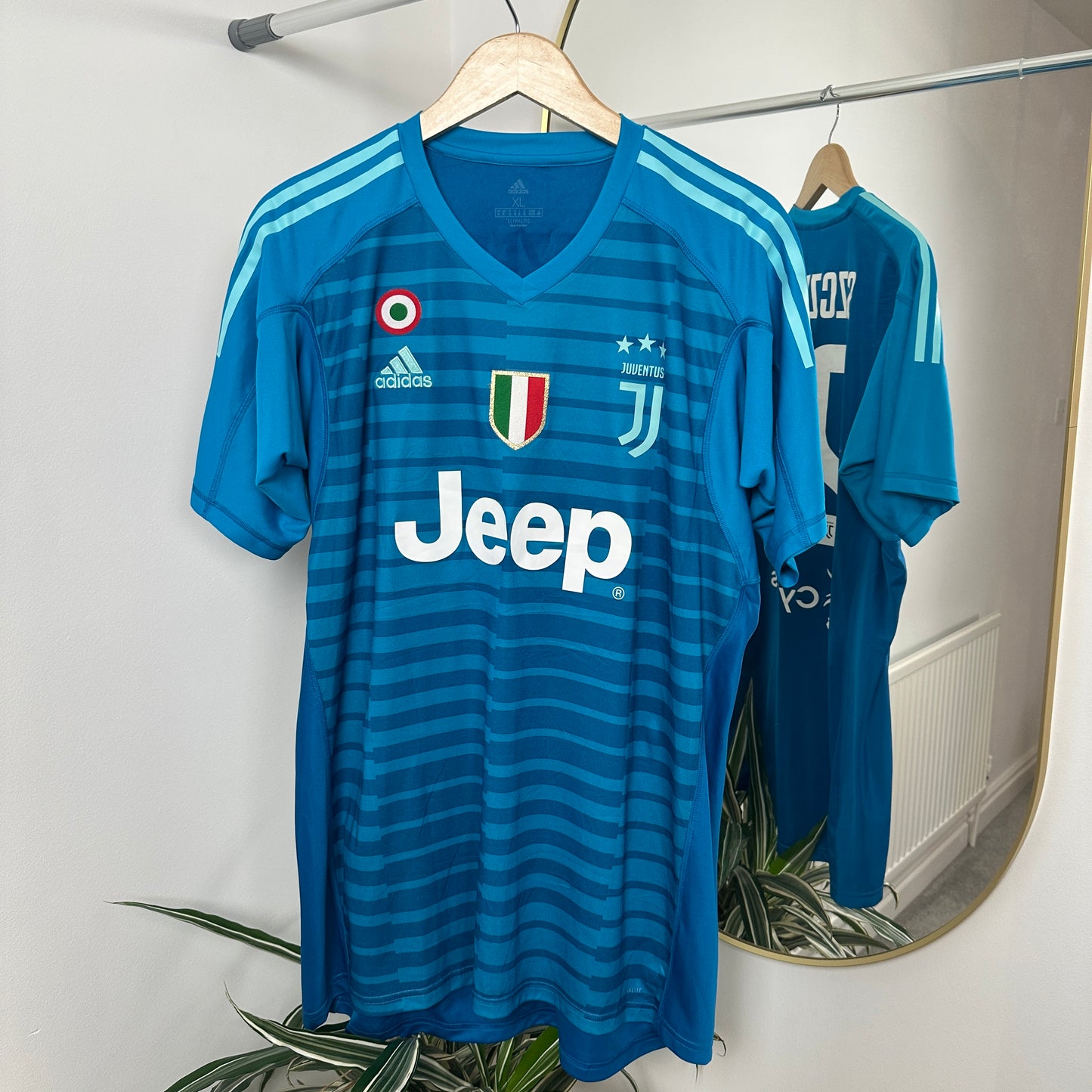 Juventus Home 2017/18 Szczęsny Size XL
