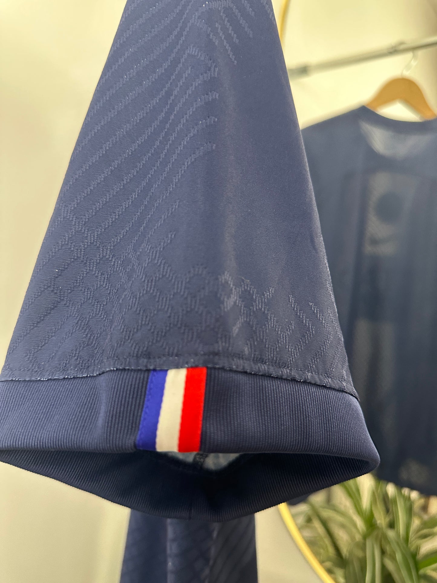 Paris Saint Germain Home 2022/23 Vaporknit	Size XL
