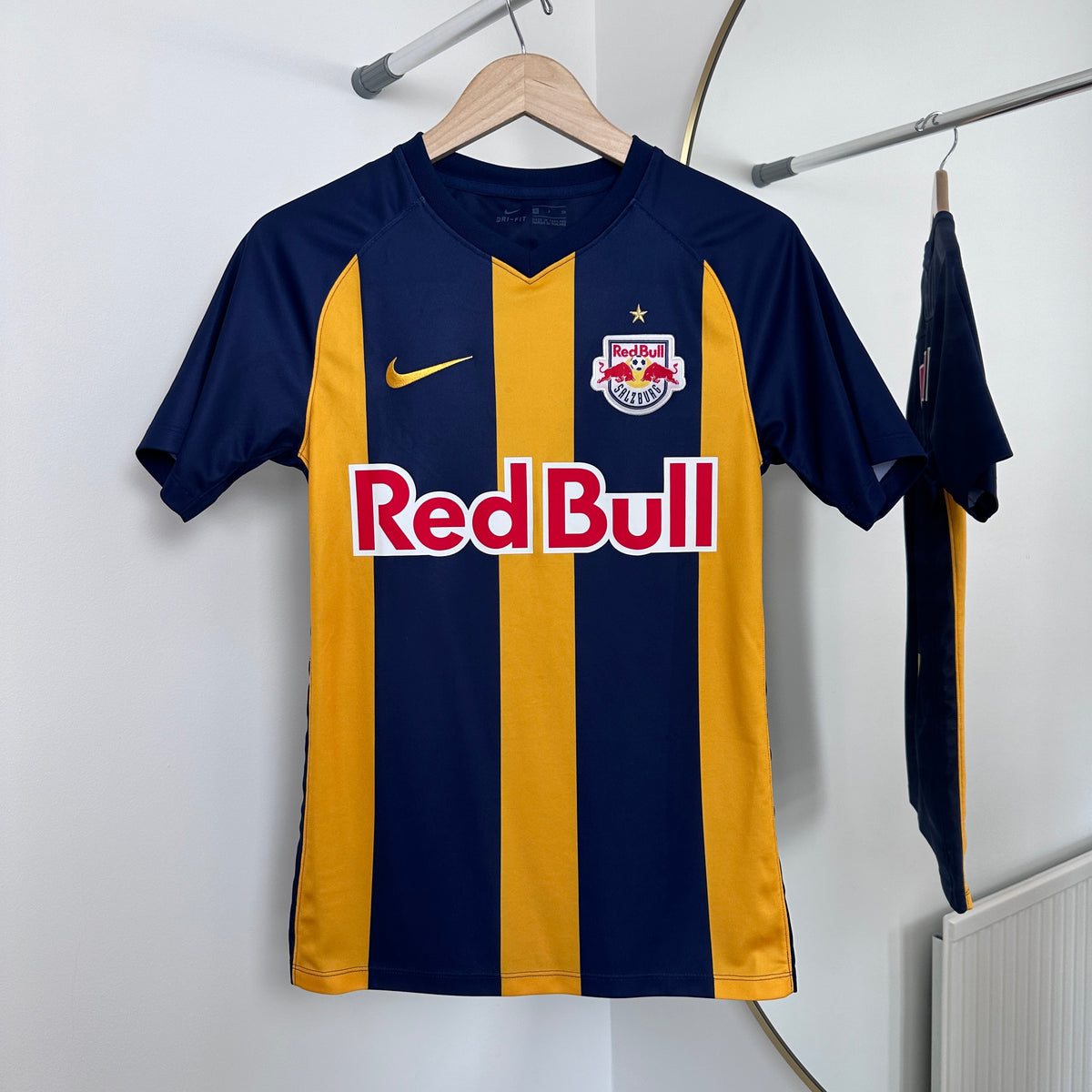 RB Salzburg Away Haaland #30 2019/20 Size S *Mint*